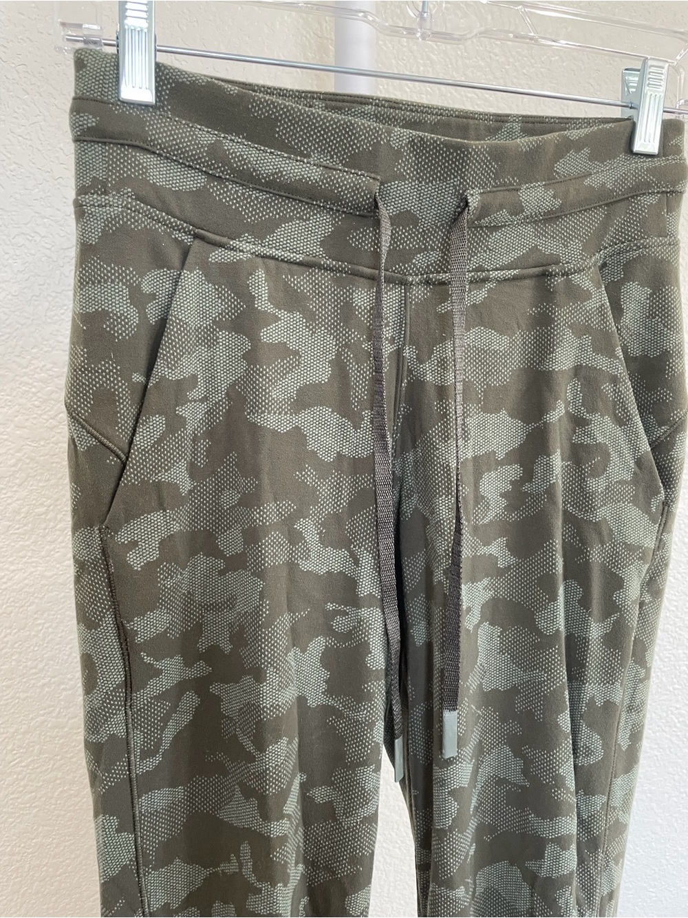 Lululemon Ready to Rulu Joggers Heritage Camo Dark Olive Green Twill 4 - Picture 4 of 4